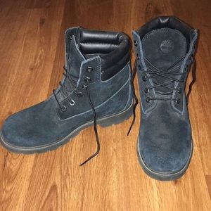 Black Women’s Waterproof Timberlands boots